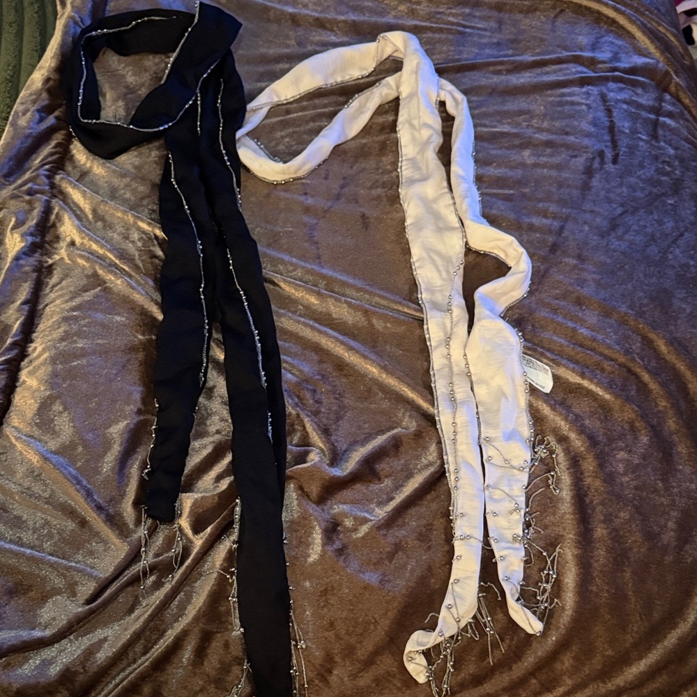 2 Scarf in black/cream color with beautiful silver chains and beads